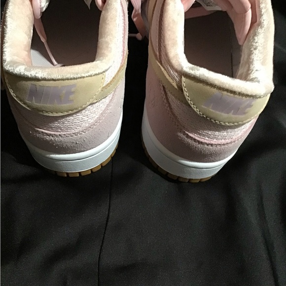 SPECIAL EDITION NEW NIKE wmns Dunk Low Teddy Bear light soft pink - Picture 7 of 9